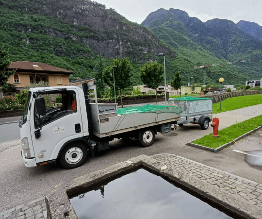 camion dell'impresa edile Edilfiber in Canton Ticino